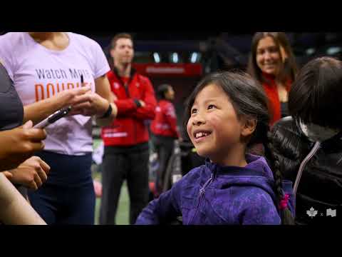 Les membres de l'équipe canadienne de la Coupe Billie Jean King rencontrent 50 filles de Tennis BC !