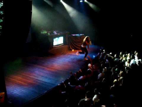 Mc Sabrina-EU AMO BAILE FUNK