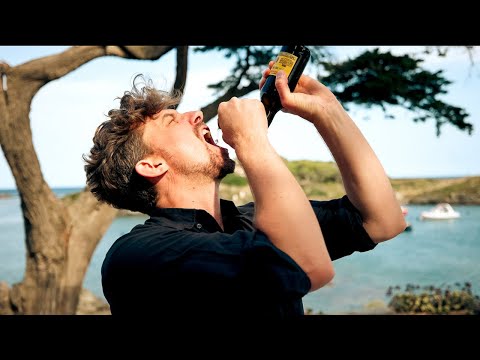 Bottom’s Up! By Tobias Dostal