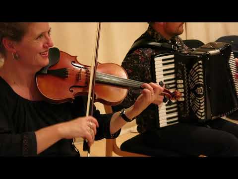 HEEBØL & VINTHERMVI / Den røde lue (DK)