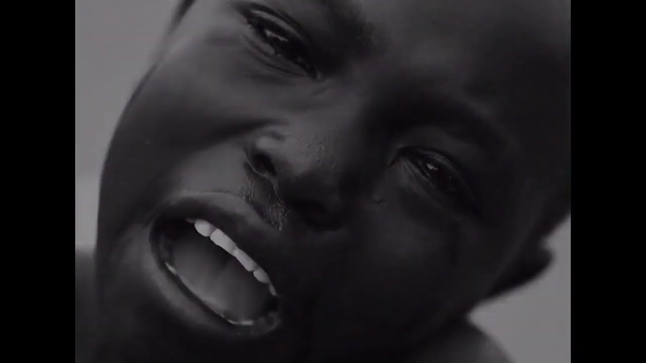 Facing Sudan Trailer (2007)