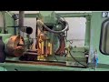 Riproduci video