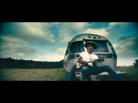 / Life is Beautiful（Music Video） のサムネイル