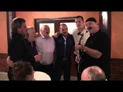 Mito Bomba a súkromná oslava mpg