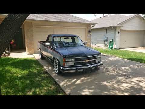 1990 Chevrolet Silverado 82k miles on 22" Raceline Cheyenne wheels