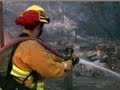 Fast-moving Calif. wildfire forces evacuations - YouTube