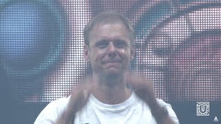 Armin van Buuren and crowd get emotional with RAMsterdam (Jorn van Deynhoven Remix)