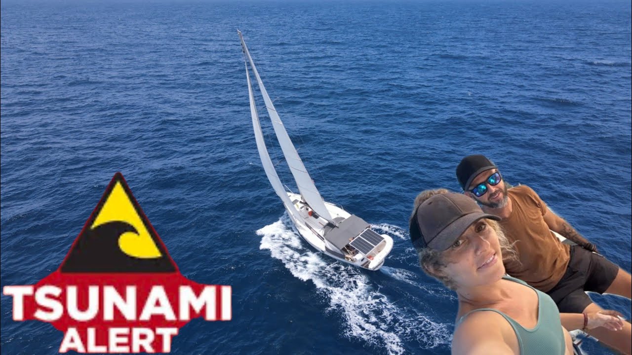 Sailing in Belize and tsunami alert S2/EP10