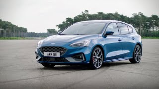 Video 5 of Product Ford Focus 4 Hatchback (2018-2021)