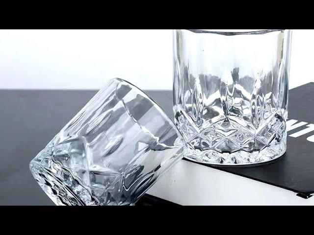 Vídeo relacionado con Whisiskey Set de Vasos de Whisky - Set de Regalo de Whisky - Vaso Whisky - Regalos Originales para Hombres - Caja de Regalo, 4 Vasos de Whiskey x 310ML, 8 Cubitos Hielo Reutilizables, Accesorios