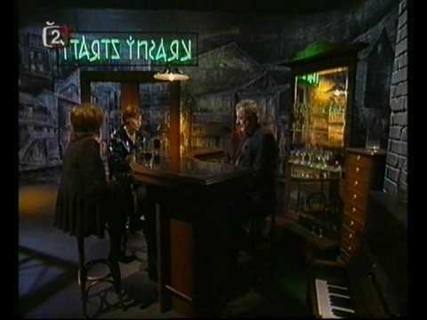 Marie Rottrova a Marta Kubisova v baru Krasny ztraty (Part 1/3)