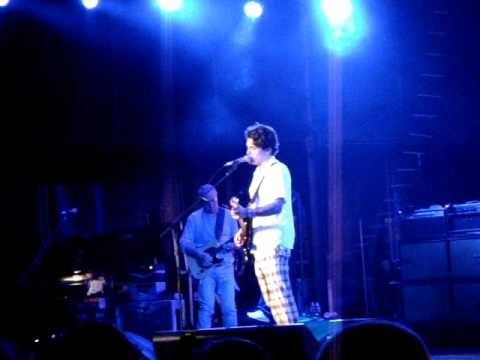 John Mayer - Covered In Rain (Front Row - Live @ Nikon Jones Beach 7/21/10)