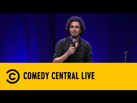 P***o vs Sanremo - Pietro Sparacino - Comedy Central Live