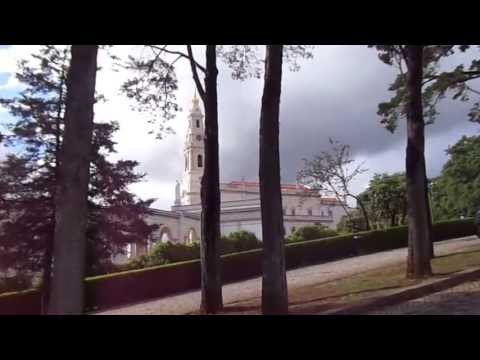 Virgen de Fátima campanadas del reloj de La Basílica con el Ave María