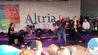 Richmond Folk Festival 2016, Natalie MacMaster & Donnell Leahy, Cape Breton and Ontario fiddling #3