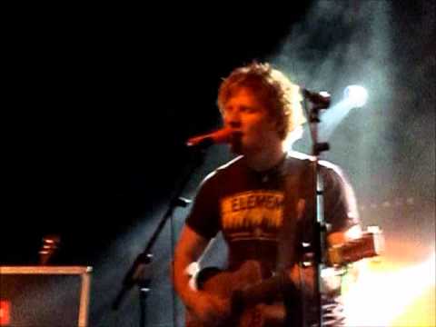 download lagu mp3 mp4 Ed Sheeran Afire Love Genius, download lagu Ed Sheeran Afire Love Genius gratis, unduh video klip Ed Sheeran Afire Love Genius