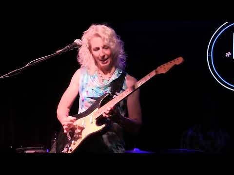 ''AIN'T NO SUNSHINE'' - LAURIE MORVAN BAND @ BLU Jazz;  June 2023