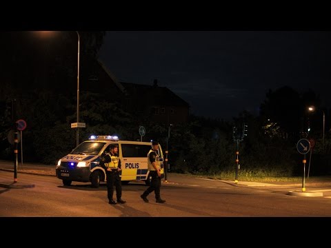 Man ihjälskjuten i eldstrid med polisen