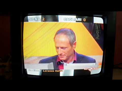 Quelli che il calcio. Anno 2005. Lorenzo Caffè per la partita Siena - Cagliari.