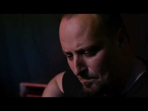 Rojen v napačnem letu - Kronika | Ba kanal