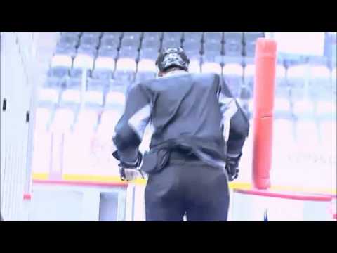 Crosby Returns Nov 22, 2011 Against The Islanders