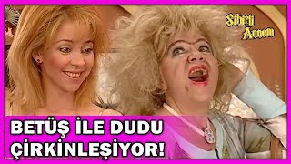 Betüş ile Dudu Çirkinleşiyor! - Sihirli Annem Özel Klip