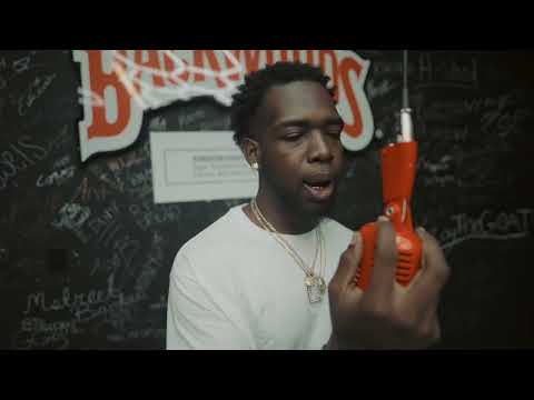 Big Kel- Me v Me (Live Performance)