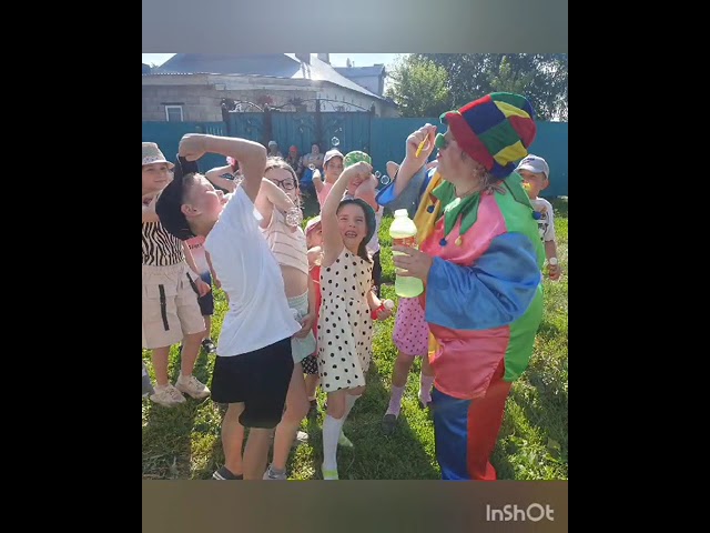 Работником Корноуховского СДК для детей организовали «Праздник мыльных пузырей»