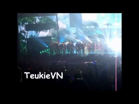 [FANCAM] 120315 Heal the world - Super Junior at Vietnam - Korea Festival