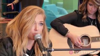Rachel Platten Hand Stands and Sings &quot;Stand By You&quot; With Sweety High