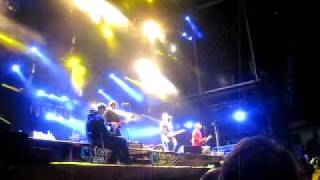 Paul Weller - Push It Along (live at Lokerse Feesten 2010)