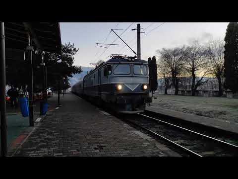 Tren IR1653 Bucuresti Nord - Vatra Dornei Bai intra in Vatra Dornei Bai cu 40-0799-9 - 06.01.2021