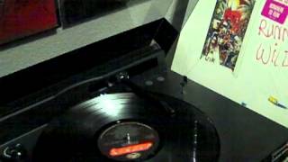 Girlschool do you love me (KIZZ cover) VINYL