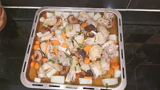 Steamed chicken with vegetables a healthy weekend dish.