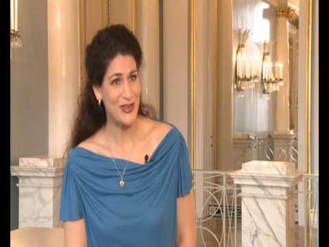 Portrait featuring Anja Harteros