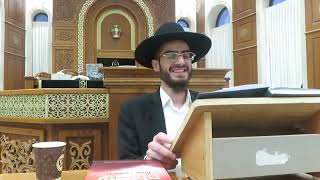 ברכת האילנות על עצים מורכבים - הרב ינון עובדיה ברכה (הרב ינון עובדיה ברכה) - התמונה מוצגת ישירות מתוך אתר האינטרנט יוטיוב. זכויות היוצרים בתמונה שייכות ליוצרה. קישור קרדיט למקור התוכן נמצא בתוך דף הסרטון