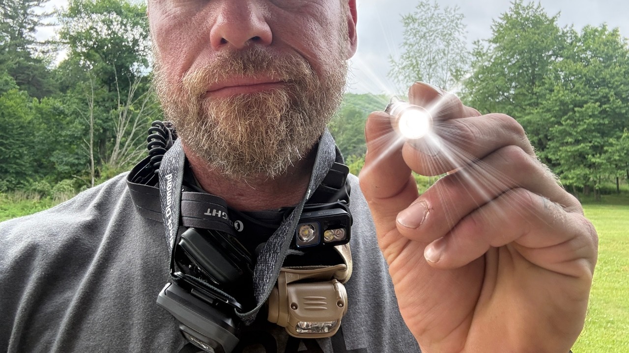 Why all the instructors at this survival school use these lights!