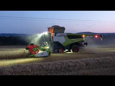 MACHINE OF THE YEAR : LEXION 8900TT & CONVIO FLEX 1380