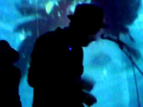 Mario Silvania Ciëlo( New Order - Dreams Never End )en Lima 22 set 2010