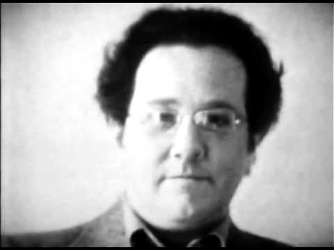 Dominique Noguez (1978) by Gérard Courant - Cinématon #8