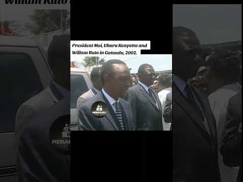 President Moi, Uhuru Kenyatta and Willam Ruto in Gatundu, 2002