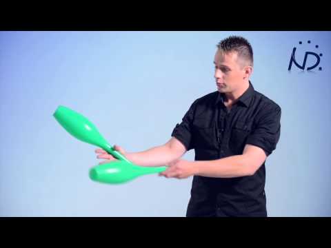How To Juggle Clubs - Tutorial