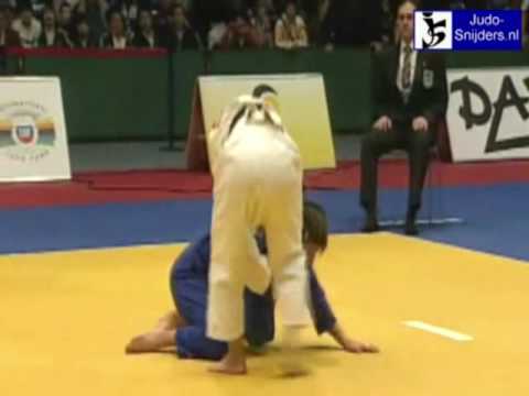 Judo 2009 Hamburg: Carrascosa (ESP) - He (CHN) [-52kg].