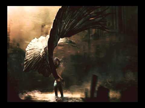 The Glitch Mob - Bad Wings vs. La Roux's - In For The Kill