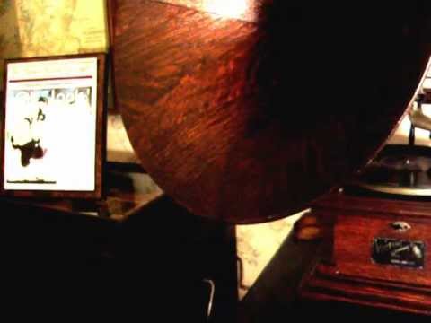 I'm Always Chasing Rainbows  -  First Recorded version by Harry Fox  -  1918 Columbia Record