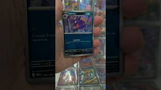 O brilho dessa borda não engana ninguém. O que será? #pokemon #pokemoncards #pokemontcg  #shorts