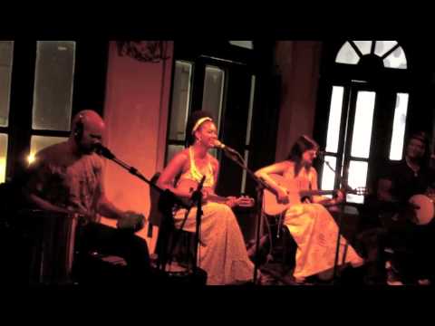 Homenagem à Maria Odília