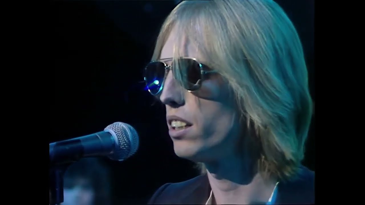 Tom Petty and the Heartbreakers - Fooled Again (I Don't Like It) (The Old Grey Whistle Test 1978) - YouTube