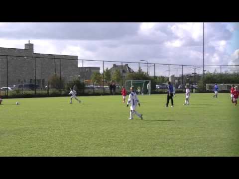 05 SC Woerden F1 - Sportlust F1 doelpunt Rowin 2-0