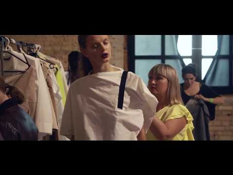 J Perekriostova backstage SS18